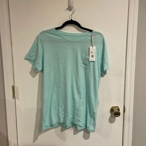 NEW Women’s Vineyard Vines T-Shirt
